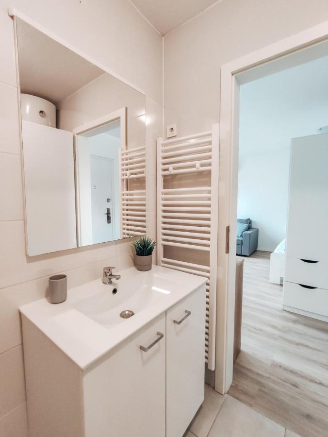 Studio Apartment Sanya Ljubljana Eksteriør bilde